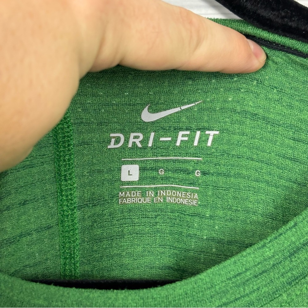 Nike Men’s Oregon Ducks Dri-Fit Short Sleeve T-Shirt Size Large - Picture 4 of 9